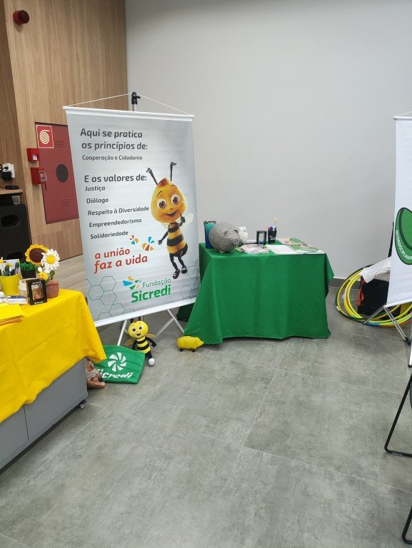 FORMAÇÃO DE GESTORES ESCOLARES.