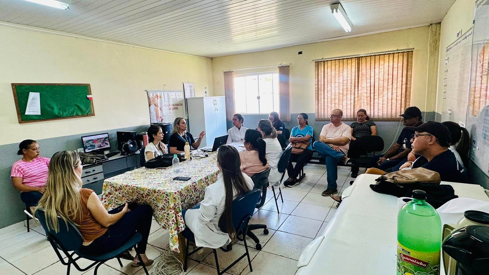 Nesta Manhã de terça-feira 22/10, nossa Equipe de Saúde se reuniu para uma Capacitação com a Equipe da 18º Regional- PlanificaSUS.